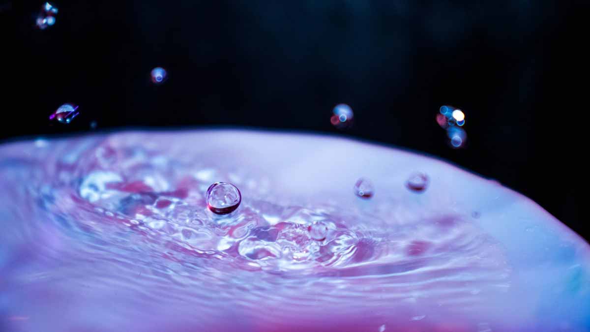 Jerry Mikutis - Chicago Reiki Share - Online Chicago Reiki Circle - drops landing into a puddle of water
